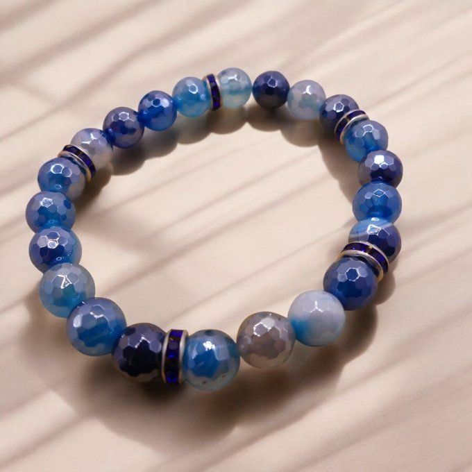 Agate facettée bleu clair